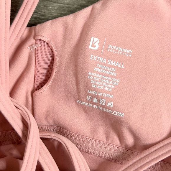 BuffBunny Monarch Sports Bra Pink Salt Size XS Activewear Crop Gym Workout - Picture 7 of 7